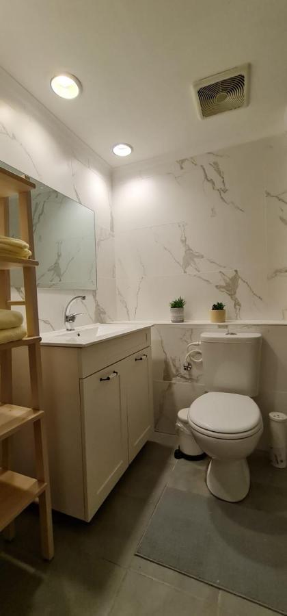 דירת חדר יפה ונעימה באיזור פסטורלי ושקט Apartment Zikhron Ya'akov ภายนอก รูปภาพ
