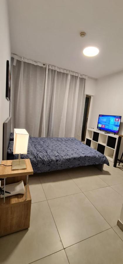 דירת חדר יפה ונעימה באיזור פסטורלי ושקט Apartment Zikhron Ya'akov ภายนอก รูปภาพ