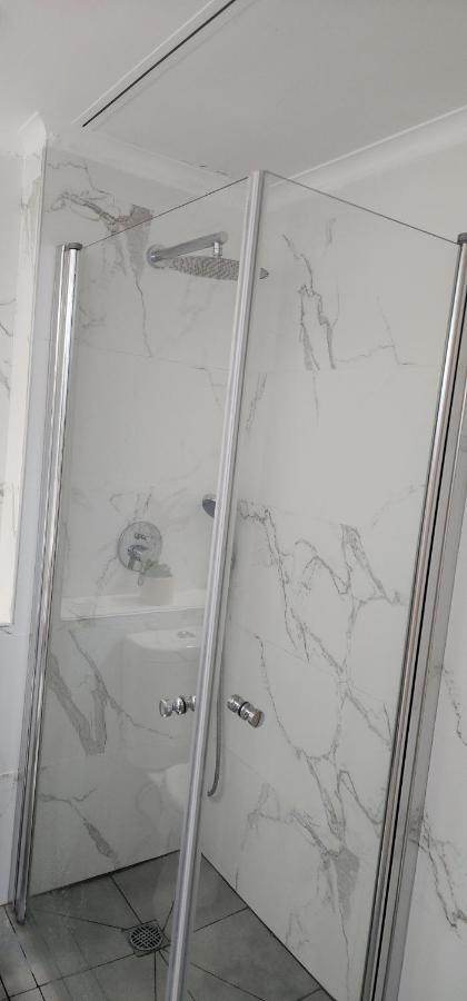 דירת חדר יפה ונעימה באיזור פסטורלי ושקט Apartment Zikhron Ya'akov ภายนอก รูปภาพ
